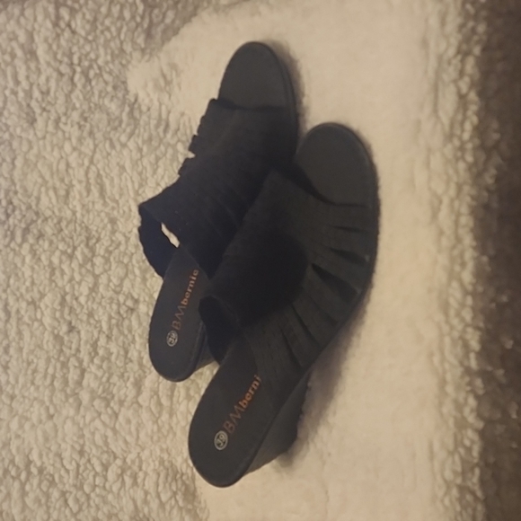 BM Bernie Mev Black Slip on Sandle Heels - Picture 4 of 4